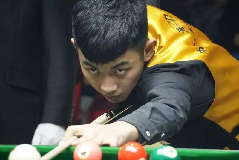 持两岸统一 持两岸统一