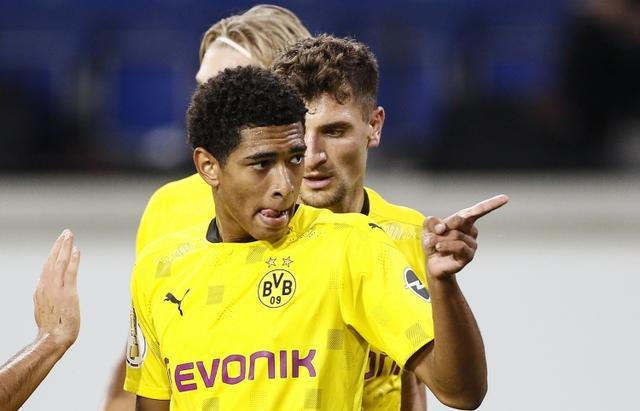 詹姆斯与八 詹姆斯与八